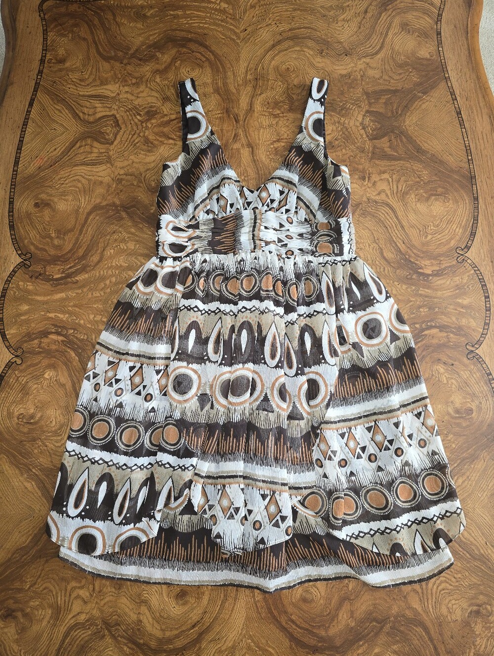 BCBGeneration Y2K Aztec Pattern Sleeveless V-Neck Mini Dress Womens Size 6 Boho